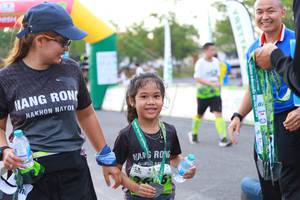 BIB: 2686
                            <button type="button" onclick="openModal(3555025)" class="btn btn-primary btn-sm float-right btn-popup" data-toggle="modal" data-target=".modal-high-quality">
                        <i class="fas fa-shopping-cart"></i> Add to Cart
                    </button>
                                            <button type="button" onclick="isThisMe(3555025, true)" class="btn btn-success btn-sm float-right btn-popup btn-isme hidden" data-toggle="tooltip" data-placement="bottom" title="นี่คือรูปของคุณใช่ไหม คลิกที่นี่เพื่อเอาเข้าอัลบั้ม">
                        <i class="fas fa-plus"></i> Add to album
                    </button>
                    <button type="button" onclick="isThisMe(3555025, false)" class="btn btn-warning btn-sm float-right btn-popup btn-isnotme hidden">
                        <i class="fas fa-ban"></i> Remove from album
                    </button>