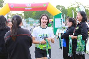 BIB: 2502
                            <button type="button" onclick="openModal(3555062)" class="btn btn-primary btn-sm float-right btn-popup" data-toggle="modal" data-target=".modal-high-quality">
                        <i class="fas fa-shopping-cart"></i> Add to Cart
                    </button>
                                            <button type="button" onclick="isThisMe(3555062, true)" class="btn btn-success btn-sm float-right btn-popup btn-isme hidden" data-toggle="tooltip" data-placement="bottom" title="นี่คือรูปของคุณใช่ไหม คลิกที่นี่เพื่อเอาเข้าอัลบั้ม">
                        <i class="fas fa-plus"></i> Add to album
                    </button>
                    <button type="button" onclick="isThisMe(3555062, false)" class="btn btn-warning btn-sm float-right btn-popup btn-isnotme hidden">
                        <i class="fas fa-ban"></i> Remove from album
                    </button>