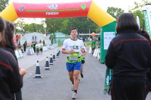 BIB: 2142
                            <button type="button" onclick="openModal(3555069)" class="btn btn-primary btn-sm float-right btn-popup" data-toggle="modal" data-target=".modal-high-quality">
                        <i class="fas fa-shopping-cart"></i> Add to Cart
                    </button>
                                            <button type="button" onclick="isThisMe(3555069, true)" class="btn btn-success btn-sm float-right btn-popup btn-isme hidden" data-toggle="tooltip" data-placement="bottom" title="นี่คือรูปของคุณใช่ไหม คลิกที่นี่เพื่อเอาเข้าอัลบั้ม">
                        <i class="fas fa-plus"></i> Add to album
                    </button>
                    <button type="button" onclick="isThisMe(3555069, false)" class="btn btn-warning btn-sm float-right btn-popup btn-isnotme hidden">
                        <i class="fas fa-ban"></i> Remove from album
                    </button>