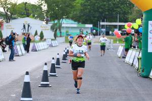 BIB: 1670
                            <button type="button" onclick="openModal(3555137)" class="btn btn-primary btn-sm float-right btn-popup" data-toggle="modal" data-target=".modal-high-quality">
                        <i class="fas fa-shopping-cart"></i> Add to Cart
                    </button>
                                            <button type="button" onclick="isThisMe(3555137, true)" class="btn btn-success btn-sm float-right btn-popup btn-isme hidden" data-toggle="tooltip" data-placement="bottom" title="นี่คือรูปของคุณใช่ไหม คลิกที่นี่เพื่อเอาเข้าอัลบั้ม">
                        <i class="fas fa-plus"></i> Add to album
                    </button>
                    <button type="button" onclick="isThisMe(3555137, false)" class="btn btn-warning btn-sm float-right btn-popup btn-isnotme hidden">
                        <i class="fas fa-ban"></i> Remove from album
                    </button>