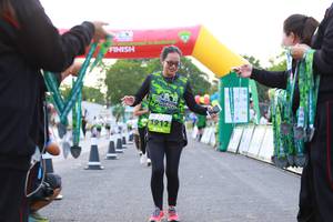 BIB: 1912
                            <button type="button" onclick="openModal(3555159)" class="btn btn-primary btn-sm float-right btn-popup" data-toggle="modal" data-target=".modal-high-quality">
                        <i class="fas fa-shopping-cart"></i> Add to Cart
                    </button>
                                            <button type="button" onclick="isThisMe(3555159, true)" class="btn btn-success btn-sm float-right btn-popup btn-isme hidden" data-toggle="tooltip" data-placement="bottom" title="นี่คือรูปของคุณใช่ไหม คลิกที่นี่เพื่อเอาเข้าอัลบั้ม">
                        <i class="fas fa-plus"></i> Add to album
                    </button>
                    <button type="button" onclick="isThisMe(3555159, false)" class="btn btn-warning btn-sm float-right btn-popup btn-isnotme hidden">
                        <i class="fas fa-ban"></i> Remove from album
                    </button>