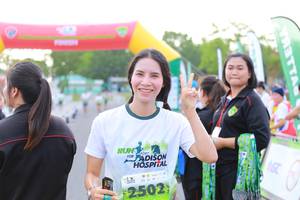 BIB: 2502, 
                            <button type="button" onclick="openModal(3555066)" class="btn btn-primary btn-sm float-right btn-popup" data-toggle="modal" data-target=".modal-high-quality">
                        <i class="fas fa-shopping-cart"></i> Add to Cart
                    </button>
                                            <button type="button" onclick="isThisMe(3555066, true)" class="btn btn-success btn-sm float-right btn-popup btn-isme hidden" data-toggle="tooltip" data-placement="bottom" title="นี่คือรูปของคุณใช่ไหม คลิกที่นี่เพื่อเอาเข้าอัลบั้ม">
                        <i class="fas fa-plus"></i> Add to album
                    </button>
                    <button type="button" onclick="isThisMe(3555066, false)" class="btn btn-warning btn-sm float-right btn-popup btn-isnotme hidden">
                        <i class="fas fa-ban"></i> Remove from album
                    </button>