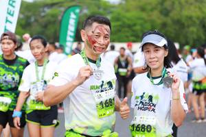 BIB: 1680, 1681
                            <button type="button" onclick="openModal(3555291)" class="btn btn-primary btn-sm float-right btn-popup" data-toggle="modal" data-target=".modal-high-quality">
                        <i class="fas fa-shopping-cart"></i> Add to Cart
                    </button>
                                            <button type="button" onclick="isThisMe(3555291, true)" class="btn btn-success btn-sm float-right btn-popup btn-isme hidden" data-toggle="tooltip" data-placement="bottom" title="นี่คือรูปของคุณใช่ไหม คลิกที่นี่เพื่อเอาเข้าอัลบั้ม">
                        <i class="fas fa-plus"></i> Add to album
                    </button>
                    <button type="button" onclick="isThisMe(3555291, false)" class="btn btn-warning btn-sm float-right btn-popup btn-isnotme hidden">
                        <i class="fas fa-ban"></i> Remove from album
                    </button>