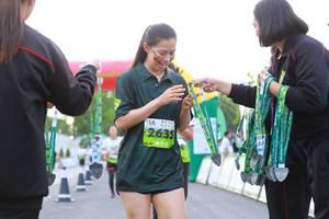 BIB: 2635
                            <button type="button" onclick="openModal(3555190)" class="btn btn-primary btn-sm float-right btn-popup" data-toggle="modal" data-target=".modal-high-quality">
                        <i class="fas fa-shopping-cart"></i> Add to Cart
                    </button>
                                            <button type="button" onclick="isThisMe(3555190, true)" class="btn btn-success btn-sm float-right btn-popup btn-isme hidden" data-toggle="tooltip" data-placement="bottom" title="นี่คือรูปของคุณใช่ไหม คลิกที่นี่เพื่อเอาเข้าอัลบั้ม">
                        <i class="fas fa-plus"></i> Add to album
                    </button>
                    <button type="button" onclick="isThisMe(3555190, false)" class="btn btn-warning btn-sm float-right btn-popup btn-isnotme hidden">
                        <i class="fas fa-ban"></i> Remove from album
                    </button>