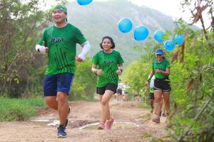 BIB: 
                            <button type="button" onclick="openModal(3570165)" class="btn btn-primary btn-sm float-right btn-popup" data-toggle="modal" data-target=".modal-high-quality">
                        <i class="fas fa-shopping-cart"></i> Add to Cart
                    </button>
                                            <button type="button" onclick="isThisMe(3570165, true)" class="btn btn-success btn-sm float-right btn-popup btn-isme hidden" data-toggle="tooltip" data-placement="bottom" title="นี่คือรูปของคุณใช่ไหม คลิกที่นี่เพื่อเอาเข้าอัลบั้ม">
                        <i class="fas fa-plus"></i> Add to album
                    </button>
                    <button type="button" onclick="isThisMe(3570165, false)" class="btn btn-warning btn-sm float-right btn-popup btn-isnotme hidden">
                        <i class="fas fa-ban"></i> Remove from album
                    </button>