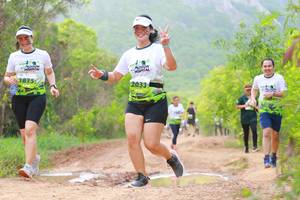 BIB: 2033, 1875
                            <button type="button" onclick="openModal(3568987)" class="btn btn-primary btn-sm float-right btn-popup" data-toggle="modal" data-target=".modal-high-quality">
                        <i class="fas fa-shopping-cart"></i> Add to Cart
                    </button>
                                            <button type="button" onclick="isThisMe(3568987, true)" class="btn btn-success btn-sm float-right btn-popup btn-isme hidden" data-toggle="tooltip" data-placement="bottom" title="นี่คือรูปของคุณใช่ไหม คลิกที่นี่เพื่อเอาเข้าอัลบั้ม">
                        <i class="fas fa-plus"></i> Add to album
                    </button>
                    <button type="button" onclick="isThisMe(3568987, false)" class="btn btn-warning btn-sm float-right btn-popup btn-isnotme hidden">
                        <i class="fas fa-ban"></i> Remove from album
                    </button>