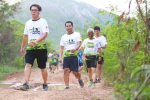 BIB: 
                            <button type="button" onclick="openModal(3582494)" class="btn btn-primary btn-sm float-right btn-popup" data-toggle="modal" data-target=".modal-high-quality">
                        <i class="fas fa-shopping-cart"></i> Add to Cart
                    </button>
                                            <button type="button" onclick="isThisMe(3582494, true)" class="btn btn-success btn-sm float-right btn-popup btn-isme hidden" data-toggle="tooltip" data-placement="bottom" title="นี่คือรูปของคุณใช่ไหม คลิกที่นี่เพื่อเอาเข้าอัลบั้ม">
                        <i class="fas fa-plus"></i> Add to album
                    </button>
                    <button type="button" onclick="isThisMe(3582494, false)" class="btn btn-warning btn-sm float-right btn-popup btn-isnotme hidden">
                        <i class="fas fa-ban"></i> Remove from album
                    </button>