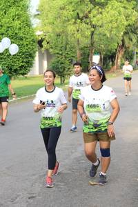 BIB: 1666, 1612
                            <button type="button" onclick="openModal(3627747)" class="btn btn-primary btn-sm float-right btn-popup" data-toggle="modal" data-target=".modal-high-quality">
                        <i class="fas fa-shopping-cart"></i> Add to Cart
                    </button>
                                            <button type="button" onclick="isThisMe(3627747, true)" class="btn btn-success btn-sm float-right btn-popup btn-isme hidden" data-toggle="tooltip" data-placement="bottom" title="นี่คือรูปของคุณใช่ไหม คลิกที่นี่เพื่อเอาเข้าอัลบั้ม">
                        <i class="fas fa-plus"></i> Add to album
                    </button>
                    <button type="button" onclick="isThisMe(3627747, false)" class="btn btn-warning btn-sm float-right btn-popup btn-isnotme hidden">
                        <i class="fas fa-ban"></i> Remove from album
                    </button>