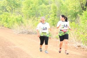 BIB: 145
                            <button type="button" onclick="openModal(3624255)" class="btn btn-primary btn-sm float-right btn-popup" data-toggle="modal" data-target=".modal-high-quality">
                        <i class="fas fa-shopping-cart"></i> Add to Cart
                    </button>
                                            <button type="button" onclick="isThisMe(3624255, true)" class="btn btn-success btn-sm float-right btn-popup btn-isme hidden" data-toggle="tooltip" data-placement="bottom" title="นี่คือรูปของคุณใช่ไหม คลิกที่นี่เพื่อเอาเข้าอัลบั้ม">
                        <i class="fas fa-plus"></i> Add to album
                    </button>
                    <button type="button" onclick="isThisMe(3624255, false)" class="btn btn-warning btn-sm float-right btn-popup btn-isnotme hidden">
                        <i class="fas fa-ban"></i> Remove from album
                    </button>