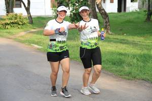 BIB: 1875, 2033
                            <button type="button" onclick="openModal(3627154)" class="btn btn-primary btn-sm float-right btn-popup" data-toggle="modal" data-target=".modal-high-quality">
                        <i class="fas fa-shopping-cart"></i> Add to Cart
                    </button>
                                            <button type="button" onclick="isThisMe(3627154, true)" class="btn btn-success btn-sm float-right btn-popup btn-isme hidden" data-toggle="tooltip" data-placement="bottom" title="นี่คือรูปของคุณใช่ไหม คลิกที่นี่เพื่อเอาเข้าอัลบั้ม">
                        <i class="fas fa-plus"></i> Add to album
                    </button>
                    <button type="button" onclick="isThisMe(3627154, false)" class="btn btn-warning btn-sm float-right btn-popup btn-isnotme hidden">
                        <i class="fas fa-ban"></i> Remove from album
                    </button>