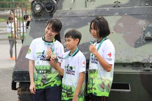 BIB: 0423
                            <button type="button" onclick="openModal(3630983)" class="btn btn-primary btn-sm float-right btn-popup" data-toggle="modal" data-target=".modal-high-quality">
                        <i class="fas fa-shopping-cart"></i> Add to Cart
                    </button>
                                            <button type="button" onclick="isThisMe(3630983, true)" class="btn btn-success btn-sm float-right btn-popup btn-isme hidden" data-toggle="tooltip" data-placement="bottom" title="นี่คือรูปของคุณใช่ไหม คลิกที่นี่เพื่อเอาเข้าอัลบั้ม">
                        <i class="fas fa-plus"></i> Add to album
                    </button>
                    <button type="button" onclick="isThisMe(3630983, false)" class="btn btn-warning btn-sm float-right btn-popup btn-isnotme hidden">
                        <i class="fas fa-ban"></i> Remove from album
                    </button>