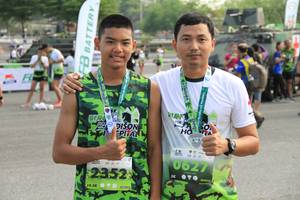 BIB: 0627, 2352
                            <button type="button" onclick="openModal(3631170)" class="btn btn-primary btn-sm float-right btn-popup" data-toggle="modal" data-target=".modal-high-quality">
                        <i class="fas fa-shopping-cart"></i> Add to Cart
                    </button>
                                            <button type="button" onclick="isThisMe(3631170, true)" class="btn btn-success btn-sm float-right btn-popup btn-isme hidden" data-toggle="tooltip" data-placement="bottom" title="นี่คือรูปของคุณใช่ไหม คลิกที่นี่เพื่อเอาเข้าอัลบั้ม">
                        <i class="fas fa-plus"></i> Add to album
                    </button>
                    <button type="button" onclick="isThisMe(3631170, false)" class="btn btn-warning btn-sm float-right btn-popup btn-isnotme hidden">
                        <i class="fas fa-ban"></i> Remove from album
                    </button>