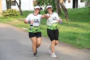 BIB: 1875, 2033
                            <button type="button" onclick="openModal(3627162)" class="btn btn-primary btn-sm float-right btn-popup" data-toggle="modal" data-target=".modal-high-quality">
                        <i class="fas fa-shopping-cart"></i> Add to Cart
                    </button>
                                            <button type="button" onclick="isThisMe(3627162, true)" class="btn btn-success btn-sm float-right btn-popup btn-isme hidden" data-toggle="tooltip" data-placement="bottom" title="นี่คือรูปของคุณใช่ไหม คลิกที่นี่เพื่อเอาเข้าอัลบั้ม">
                        <i class="fas fa-plus"></i> Add to album
                    </button>
                    <button type="button" onclick="isThisMe(3627162, false)" class="btn btn-warning btn-sm float-right btn-popup btn-isnotme hidden">
                        <i class="fas fa-ban"></i> Remove from album
                    </button>