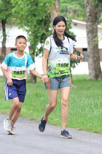 BIB: 1656, 1651
                            <button type="button" onclick="openModal(3629256)" class="btn btn-primary btn-sm float-right btn-popup" data-toggle="modal" data-target=".modal-high-quality">
                        <i class="fas fa-shopping-cart"></i> Add to Cart
                    </button>
                                            <button type="button" onclick="isThisMe(3629256, true)" class="btn btn-success btn-sm float-right btn-popup btn-isme hidden" data-toggle="tooltip" data-placement="bottom" title="นี่คือรูปของคุณใช่ไหม คลิกที่นี่เพื่อเอาเข้าอัลบั้ม">
                        <i class="fas fa-plus"></i> Add to album
                    </button>
                    <button type="button" onclick="isThisMe(3629256, false)" class="btn btn-warning btn-sm float-right btn-popup btn-isnotme hidden">
                        <i class="fas fa-ban"></i> Remove from album
                    </button>