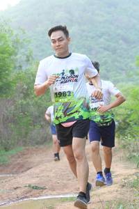 BIB: 1982
                            <button type="button" onclick="openModal(3607537)" class="btn btn-primary btn-sm float-right btn-popup" data-toggle="modal" data-target=".modal-high-quality">
                        <i class="fas fa-shopping-cart"></i> Add to Cart
                    </button>
                                            <button type="button" onclick="isThisMe(3607537, true)" class="btn btn-success btn-sm float-right btn-popup btn-isme hidden" data-toggle="tooltip" data-placement="bottom" title="นี่คือรูปของคุณใช่ไหม คลิกที่นี่เพื่อเอาเข้าอัลบั้ม">
                        <i class="fas fa-plus"></i> Add to album
                    </button>
                    <button type="button" onclick="isThisMe(3607537, false)" class="btn btn-warning btn-sm float-right btn-popup btn-isnotme hidden">
                        <i class="fas fa-ban"></i> Remove from album
                    </button>