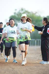 BIB: 1583
                            <button type="button" onclick="openModal(3689103)" class="btn btn-primary btn-sm float-right btn-popup" data-toggle="modal" data-target=".modal-high-quality">
                        <i class="fas fa-shopping-cart"></i> Add to Cart
                    </button>
                                            <button type="button" onclick="isThisMe(3689103, true)" class="btn btn-success btn-sm float-right btn-popup btn-isme hidden" data-toggle="tooltip" data-placement="bottom" title="นี่คือรูปของคุณใช่ไหม คลิกที่นี่เพื่อเอาเข้าอัลบั้ม">
                        <i class="fas fa-plus"></i> Add to album
                    </button>
                    <button type="button" onclick="isThisMe(3689103, false)" class="btn btn-warning btn-sm float-right btn-popup btn-isnotme hidden">
                        <i class="fas fa-ban"></i> Remove from album
                    </button>