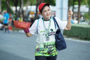 BIB: 2909
                            <button type="button" onclick="openModal(3691042)" class="btn btn-primary btn-sm float-right btn-popup" data-toggle="modal" data-target=".modal-high-quality">
                        <i class="fas fa-shopping-cart"></i> Add to Cart
                    </button>
                                            <button type="button" onclick="isThisMe(3691042, true)" class="btn btn-success btn-sm float-right btn-popup btn-isme hidden" data-toggle="tooltip" data-placement="bottom" title="นี่คือรูปของคุณใช่ไหม คลิกที่นี่เพื่อเอาเข้าอัลบั้ม">
                        <i class="fas fa-plus"></i> Add to album
                    </button>
                    <button type="button" onclick="isThisMe(3691042, false)" class="btn btn-warning btn-sm float-right btn-popup btn-isnotme hidden">
                        <i class="fas fa-ban"></i> Remove from album
                    </button>