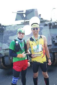 BIB: 399
                            <button type="button" onclick="openModal(3691316)" class="btn btn-primary btn-sm float-right btn-popup" data-toggle="modal" data-target=".modal-high-quality">
                        <i class="fas fa-shopping-cart"></i> Add to Cart
                    </button>
                                            <button type="button" onclick="isThisMe(3691316, true)" class="btn btn-success btn-sm float-right btn-popup btn-isme hidden" data-toggle="tooltip" data-placement="bottom" title="นี่คือรูปของคุณใช่ไหม คลิกที่นี่เพื่อเอาเข้าอัลบั้ม">
                        <i class="fas fa-plus"></i> Add to album
                    </button>
                    <button type="button" onclick="isThisMe(3691316, false)" class="btn btn-warning btn-sm float-right btn-popup btn-isnotme hidden">
                        <i class="fas fa-ban"></i> Remove from album
                    </button>