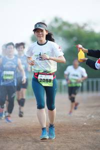 BIB: 2088
                            <button type="button" onclick="openModal(3687398)" class="btn btn-primary btn-sm float-right btn-popup" data-toggle="modal" data-target=".modal-high-quality">
                        <i class="fas fa-shopping-cart"></i> Add to Cart
                    </button>
                                            <button type="button" onclick="isThisMe(3687398, true)" class="btn btn-success btn-sm float-right btn-popup btn-isme hidden" data-toggle="tooltip" data-placement="bottom" title="นี่คือรูปของคุณใช่ไหม คลิกที่นี่เพื่อเอาเข้าอัลบั้ม">
                        <i class="fas fa-plus"></i> Add to album
                    </button>
                    <button type="button" onclick="isThisMe(3687398, false)" class="btn btn-warning btn-sm float-right btn-popup btn-isnotme hidden">
                        <i class="fas fa-ban"></i> Remove from album
                    </button>