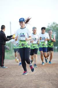 BIB: 1223, 1850
                            <button type="button" onclick="openModal(3687189)" class="btn btn-primary btn-sm float-right btn-popup" data-toggle="modal" data-target=".modal-high-quality">
                        <i class="fas fa-shopping-cart"></i> Add to Cart
                    </button>
                                            <button type="button" onclick="isThisMe(3687189, true)" class="btn btn-success btn-sm float-right btn-popup btn-isme hidden" data-toggle="tooltip" data-placement="bottom" title="นี่คือรูปของคุณใช่ไหม คลิกที่นี่เพื่อเอาเข้าอัลบั้ม">
                        <i class="fas fa-plus"></i> Add to album
                    </button>
                    <button type="button" onclick="isThisMe(3687189, false)" class="btn btn-warning btn-sm float-right btn-popup btn-isnotme hidden">
                        <i class="fas fa-ban"></i> Remove from album
                    </button>