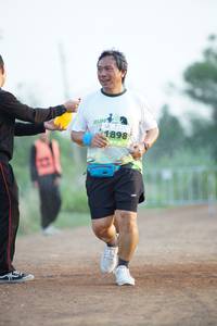 BIB: 1898
                            <button type="button" onclick="openModal(3687758)" class="btn btn-primary btn-sm float-right btn-popup" data-toggle="modal" data-target=".modal-high-quality">
                        <i class="fas fa-shopping-cart"></i> Add to Cart
                    </button>
                                            <button type="button" onclick="isThisMe(3687758, true)" class="btn btn-success btn-sm float-right btn-popup btn-isme hidden" data-toggle="tooltip" data-placement="bottom" title="นี่คือรูปของคุณใช่ไหม คลิกที่นี่เพื่อเอาเข้าอัลบั้ม">
                        <i class="fas fa-plus"></i> Add to album
                    </button>
                    <button type="button" onclick="isThisMe(3687758, false)" class="btn btn-warning btn-sm float-right btn-popup btn-isnotme hidden">
                        <i class="fas fa-ban"></i> Remove from album
                    </button>