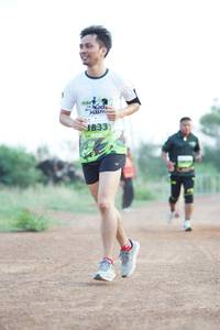 BIB: 833
                            <button type="button" onclick="openModal(3686852)" class="btn btn-primary btn-sm float-right btn-popup" data-toggle="modal" data-target=".modal-high-quality">
                        <i class="fas fa-shopping-cart"></i> Add to Cart
                    </button>
                                            <button type="button" onclick="isThisMe(3686852, true)" class="btn btn-success btn-sm float-right btn-popup btn-isme hidden" data-toggle="tooltip" data-placement="bottom" title="นี่คือรูปของคุณใช่ไหม คลิกที่นี่เพื่อเอาเข้าอัลบั้ม">
                        <i class="fas fa-plus"></i> Add to album
                    </button>
                    <button type="button" onclick="isThisMe(3686852, false)" class="btn btn-warning btn-sm float-right btn-popup btn-isnotme hidden">
                        <i class="fas fa-ban"></i> Remove from album
                    </button>