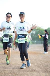 BIB: 1709
                            <button type="button" onclick="openModal(3689171)" class="btn btn-primary btn-sm float-right btn-popup" data-toggle="modal" data-target=".modal-high-quality">
                        <i class="fas fa-shopping-cart"></i> Add to Cart
                    </button>
                                            <button type="button" onclick="isThisMe(3689171, true)" class="btn btn-success btn-sm float-right btn-popup btn-isme hidden" data-toggle="tooltip" data-placement="bottom" title="นี่คือรูปของคุณใช่ไหม คลิกที่นี่เพื่อเอาเข้าอัลบั้ม">
                        <i class="fas fa-plus"></i> Add to album
                    </button>
                    <button type="button" onclick="isThisMe(3689171, false)" class="btn btn-warning btn-sm float-right btn-popup btn-isnotme hidden">
                        <i class="fas fa-ban"></i> Remove from album
                    </button>