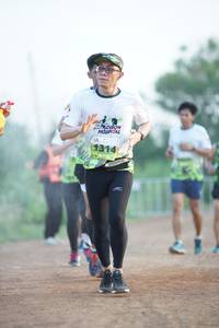 BIB: 1314
                            <button type="button" onclick="openModal(3687180)" class="btn btn-primary btn-sm float-right btn-popup" data-toggle="modal" data-target=".modal-high-quality">
                        <i class="fas fa-shopping-cart"></i> Add to Cart
                    </button>
                                            <button type="button" onclick="isThisMe(3687180, true)" class="btn btn-success btn-sm float-right btn-popup btn-isme hidden" data-toggle="tooltip" data-placement="bottom" title="นี่คือรูปของคุณใช่ไหม คลิกที่นี่เพื่อเอาเข้าอัลบั้ม">
                        <i class="fas fa-plus"></i> Add to album
                    </button>
                    <button type="button" onclick="isThisMe(3687180, false)" class="btn btn-warning btn-sm float-right btn-popup btn-isnotme hidden">
                        <i class="fas fa-ban"></i> Remove from album
                    </button>