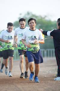 BIB: 1980
                            <button type="button" onclick="openModal(3687739)" class="btn btn-primary btn-sm float-right btn-popup" data-toggle="modal" data-target=".modal-high-quality">
                        <i class="fas fa-shopping-cart"></i> Add to Cart
                    </button>
                                            <button type="button" onclick="isThisMe(3687739, true)" class="btn btn-success btn-sm float-right btn-popup btn-isme hidden" data-toggle="tooltip" data-placement="bottom" title="นี่คือรูปของคุณใช่ไหม คลิกที่นี่เพื่อเอาเข้าอัลบั้ม">
                        <i class="fas fa-plus"></i> Add to album
                    </button>
                    <button type="button" onclick="isThisMe(3687739, false)" class="btn btn-warning btn-sm float-right btn-popup btn-isnotme hidden">
                        <i class="fas fa-ban"></i> Remove from album
                    </button>