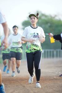 BIB: 1322
                            <button type="button" onclick="openModal(3688092)" class="btn btn-primary btn-sm float-right btn-popup" data-toggle="modal" data-target=".modal-high-quality">
                        <i class="fas fa-shopping-cart"></i> Add to Cart
                    </button>
                                            <button type="button" onclick="isThisMe(3688092, true)" class="btn btn-success btn-sm float-right btn-popup btn-isme hidden" data-toggle="tooltip" data-placement="bottom" title="นี่คือรูปของคุณใช่ไหม คลิกที่นี่เพื่อเอาเข้าอัลบั้ม">
                        <i class="fas fa-plus"></i> Add to album
                    </button>
                    <button type="button" onclick="isThisMe(3688092, false)" class="btn btn-warning btn-sm float-right btn-popup btn-isnotme hidden">
                        <i class="fas fa-ban"></i> Remove from album
                    </button>