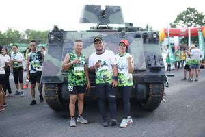 BIB: 2388
                            <button type="button" onclick="openModal(3691084)" class="btn btn-primary btn-sm float-right btn-popup" data-toggle="modal" data-target=".modal-high-quality">
                        <i class="fas fa-shopping-cart"></i> Add to Cart
                    </button>
                                            <button type="button" onclick="isThisMe(3691084, true)" class="btn btn-success btn-sm float-right btn-popup btn-isme hidden" data-toggle="tooltip" data-placement="bottom" title="นี่คือรูปของคุณใช่ไหม คลิกที่นี่เพื่อเอาเข้าอัลบั้ม">
                        <i class="fas fa-plus"></i> Add to album
                    </button>
                    <button type="button" onclick="isThisMe(3691084, false)" class="btn btn-warning btn-sm float-right btn-popup btn-isnotme hidden">
                        <i class="fas fa-ban"></i> Remove from album
                    </button>