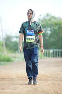 BIB: 1913
                            <button type="button" onclick="openModal(3690980)" class="btn btn-primary btn-sm float-right btn-popup" data-toggle="modal" data-target=".modal-high-quality">
                        <i class="fas fa-shopping-cart"></i> Add to Cart
                    </button>
                                            <button type="button" onclick="isThisMe(3690980, true)" class="btn btn-success btn-sm float-right btn-popup btn-isme hidden" data-toggle="tooltip" data-placement="bottom" title="นี่คือรูปของคุณใช่ไหม คลิกที่นี่เพื่อเอาเข้าอัลบั้ม">
                        <i class="fas fa-plus"></i> Add to album
                    </button>
                    <button type="button" onclick="isThisMe(3690980, false)" class="btn btn-warning btn-sm float-right btn-popup btn-isnotme hidden">
                        <i class="fas fa-ban"></i> Remove from album
                    </button>