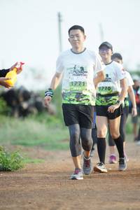 BIB: 4270
                            <button type="button" onclick="openModal(3690299)" class="btn btn-primary btn-sm float-right btn-popup" data-toggle="modal" data-target=".modal-high-quality">
                        <i class="fas fa-shopping-cart"></i> Add to Cart
                    </button>
                                            <button type="button" onclick="isThisMe(3690299, true)" class="btn btn-success btn-sm float-right btn-popup btn-isme hidden" data-toggle="tooltip" data-placement="bottom" title="นี่คือรูปของคุณใช่ไหม คลิกที่นี่เพื่อเอาเข้าอัลบั้ม">
                        <i class="fas fa-plus"></i> Add to album
                    </button>
                    <button type="button" onclick="isThisMe(3690299, false)" class="btn btn-warning btn-sm float-right btn-popup btn-isnotme hidden">
                        <i class="fas fa-ban"></i> Remove from album
                    </button>