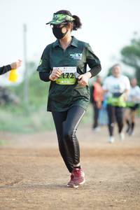 BIB: 2172
                            <button type="button" onclick="openModal(3690523)" class="btn btn-primary btn-sm float-right btn-popup" data-toggle="modal" data-target=".modal-high-quality">
                        <i class="fas fa-shopping-cart"></i> Add to Cart
                    </button>
                                            <button type="button" onclick="isThisMe(3690523, true)" class="btn btn-success btn-sm float-right btn-popup btn-isme hidden" data-toggle="tooltip" data-placement="bottom" title="นี่คือรูปของคุณใช่ไหม คลิกที่นี่เพื่อเอาเข้าอัลบั้ม">
                        <i class="fas fa-plus"></i> Add to album
                    </button>
                    <button type="button" onclick="isThisMe(3690523, false)" class="btn btn-warning btn-sm float-right btn-popup btn-isnotme hidden">
                        <i class="fas fa-ban"></i> Remove from album
                    </button>