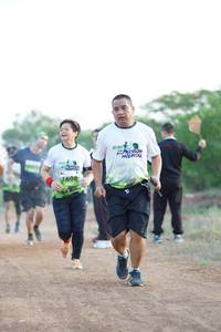 BIB: 600
                            <button type="button" onclick="openModal(3687986)" class="btn btn-primary btn-sm float-right btn-popup" data-toggle="modal" data-target=".modal-high-quality">
                        <i class="fas fa-shopping-cart"></i> Add to Cart
                    </button>
                                            <button type="button" onclick="isThisMe(3687986, true)" class="btn btn-success btn-sm float-right btn-popup btn-isme hidden" data-toggle="tooltip" data-placement="bottom" title="นี่คือรูปของคุณใช่ไหม คลิกที่นี่เพื่อเอาเข้าอัลบั้ม">
                        <i class="fas fa-plus"></i> Add to album
                    </button>
                    <button type="button" onclick="isThisMe(3687986, false)" class="btn btn-warning btn-sm float-right btn-popup btn-isnotme hidden">
                        <i class="fas fa-ban"></i> Remove from album
                    </button>