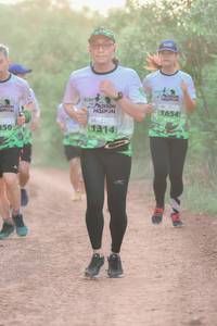 BIB: 1654, 1314
                            <button type="button" onclick="openModal(3702891)" class="btn btn-primary btn-sm float-right btn-popup" data-toggle="modal" data-target=".modal-high-quality">
                        <i class="fas fa-shopping-cart"></i> Add to Cart
                    </button>
                                            <button type="button" onclick="isThisMe(3702891, true)" class="btn btn-success btn-sm float-right btn-popup btn-isme hidden" data-toggle="tooltip" data-placement="bottom" title="นี่คือรูปของคุณใช่ไหม คลิกที่นี่เพื่อเอาเข้าอัลบั้ม">
                        <i class="fas fa-plus"></i> Add to album
                    </button>
                    <button type="button" onclick="isThisMe(3702891, false)" class="btn btn-warning btn-sm float-right btn-popup btn-isnotme hidden">
                        <i class="fas fa-ban"></i> Remove from album
                    </button>