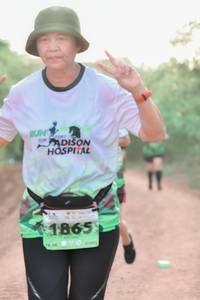 BIB: 1865
                            <button type="button" onclick="openModal(3707660)" class="btn btn-primary btn-sm float-right btn-popup" data-toggle="modal" data-target=".modal-high-quality">
                        <i class="fas fa-shopping-cart"></i> Add to Cart
                    </button>
                                            <button type="button" onclick="isThisMe(3707660, true)" class="btn btn-success btn-sm float-right btn-popup btn-isme hidden" data-toggle="tooltip" data-placement="bottom" title="นี่คือรูปของคุณใช่ไหม คลิกที่นี่เพื่อเอาเข้าอัลบั้ม">
                        <i class="fas fa-plus"></i> Add to album
                    </button>
                    <button type="button" onclick="isThisMe(3707660, false)" class="btn btn-warning btn-sm float-right btn-popup btn-isnotme hidden">
                        <i class="fas fa-ban"></i> Remove from album
                    </button>