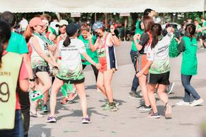 BIB: 
                            <button type="button" onclick="openModal(3710272)" class="btn btn-primary btn-sm float-right btn-popup" data-toggle="modal" data-target=".modal-high-quality">
                        <i class="fas fa-shopping-cart"></i> Add to Cart
                    </button>
                                            <button type="button" onclick="isThisMe(3710272, true)" class="btn btn-success btn-sm float-right btn-popup btn-isme hidden" data-toggle="tooltip" data-placement="bottom" title="นี่คือรูปของคุณใช่ไหม คลิกที่นี่เพื่อเอาเข้าอัลบั้ม">
                        <i class="fas fa-plus"></i> Add to album
                    </button>
                    <button type="button" onclick="isThisMe(3710272, false)" class="btn btn-warning btn-sm float-right btn-popup btn-isnotme hidden">
                        <i class="fas fa-ban"></i> Remove from album
                    </button>