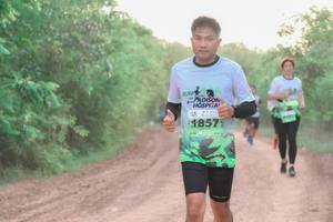 BIB: 1857
                            <button type="button" onclick="openModal(3703269)" class="btn btn-primary btn-sm float-right btn-popup" data-toggle="modal" data-target=".modal-high-quality">
                        <i class="fas fa-shopping-cart"></i> Add to Cart
                    </button>
                                            <button type="button" onclick="isThisMe(3703269, true)" class="btn btn-success btn-sm float-right btn-popup btn-isme hidden" data-toggle="tooltip" data-placement="bottom" title="นี่คือรูปของคุณใช่ไหม คลิกที่นี่เพื่อเอาเข้าอัลบั้ม">
                        <i class="fas fa-plus"></i> Add to album
                    </button>
                    <button type="button" onclick="isThisMe(3703269, false)" class="btn btn-warning btn-sm float-right btn-popup btn-isnotme hidden">
                        <i class="fas fa-ban"></i> Remove from album
                    </button>