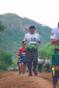 BIB: 134
                            <button type="button" onclick="openModal(3737547)" class="btn btn-primary btn-sm float-right btn-popup" data-toggle="modal" data-target=".modal-high-quality">
                        <i class="fas fa-shopping-cart"></i> Add to Cart
                    </button>
                                            <button type="button" onclick="isThisMe(3737547, true)" class="btn btn-success btn-sm float-right btn-popup btn-isme hidden" data-toggle="tooltip" data-placement="bottom" title="นี่คือรูปของคุณใช่ไหม คลิกที่นี่เพื่อเอาเข้าอัลบั้ม">
                        <i class="fas fa-plus"></i> Add to album
                    </button>
                    <button type="button" onclick="isThisMe(3737547, false)" class="btn btn-warning btn-sm float-right btn-popup btn-isnotme hidden">
                        <i class="fas fa-ban"></i> Remove from album
                    </button>