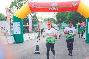 BIB: 115
                            <button type="button" onclick="openModal(3740391)" class="btn btn-primary btn-sm float-right btn-popup" data-toggle="modal" data-target=".modal-high-quality">
                        <i class="fas fa-shopping-cart"></i> Add to Cart
                    </button>
                                            <button type="button" onclick="isThisMe(3740391, true)" class="btn btn-success btn-sm float-right btn-popup btn-isme hidden" data-toggle="tooltip" data-placement="bottom" title="นี่คือรูปของคุณใช่ไหม คลิกที่นี่เพื่อเอาเข้าอัลบั้ม">
                        <i class="fas fa-plus"></i> Add to album
                    </button>
                    <button type="button" onclick="isThisMe(3740391, false)" class="btn btn-warning btn-sm float-right btn-popup btn-isnotme hidden">
                        <i class="fas fa-ban"></i> Remove from album
                    </button>