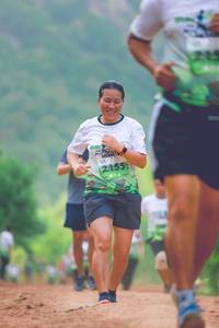 BIB: 155
                            <button type="button" onclick="openModal(3739077)" class="btn btn-primary btn-sm float-right btn-popup" data-toggle="modal" data-target=".modal-high-quality">
                        <i class="fas fa-shopping-cart"></i> Add to Cart
                    </button>
                                            <button type="button" onclick="isThisMe(3739077, true)" class="btn btn-success btn-sm float-right btn-popup btn-isme hidden" data-toggle="tooltip" data-placement="bottom" title="นี่คือรูปของคุณใช่ไหม คลิกที่นี่เพื่อเอาเข้าอัลบั้ม">
                        <i class="fas fa-plus"></i> Add to album
                    </button>
                    <button type="button" onclick="isThisMe(3739077, false)" class="btn btn-warning btn-sm float-right btn-popup btn-isnotme hidden">
                        <i class="fas fa-ban"></i> Remove from album
                    </button>