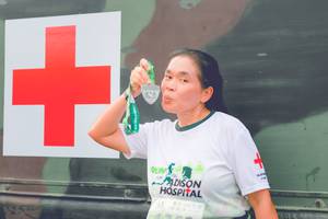 BIB: 1252
                            <button type="button" onclick="openModal(3740327)" class="btn btn-primary btn-sm float-right btn-popup" data-toggle="modal" data-target=".modal-high-quality">
                        <i class="fas fa-shopping-cart"></i> Add to Cart
                    </button>
                                            <button type="button" onclick="isThisMe(3740327, true)" class="btn btn-success btn-sm float-right btn-popup btn-isme hidden" data-toggle="tooltip" data-placement="bottom" title="นี่คือรูปของคุณใช่ไหม คลิกที่นี่เพื่อเอาเข้าอัลบั้ม">
                        <i class="fas fa-plus"></i> Add to album
                    </button>
                    <button type="button" onclick="isThisMe(3740327, false)" class="btn btn-warning btn-sm float-right btn-popup btn-isnotme hidden">
                        <i class="fas fa-ban"></i> Remove from album
                    </button>