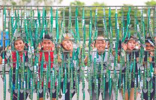 BIB: 520, 521
                            <button type="button" onclick="openModal(3740785)" class="btn btn-primary btn-sm float-right btn-popup" data-toggle="modal" data-target=".modal-high-quality">
                        <i class="fas fa-shopping-cart"></i> Add to Cart
                    </button>
                                            <button type="button" onclick="isThisMe(3740785, true)" class="btn btn-success btn-sm float-right btn-popup btn-isme hidden" data-toggle="tooltip" data-placement="bottom" title="นี่คือรูปของคุณใช่ไหม คลิกที่นี่เพื่อเอาเข้าอัลบั้ม">
                        <i class="fas fa-plus"></i> Add to album
                    </button>
                    <button type="button" onclick="isThisMe(3740785, false)" class="btn btn-warning btn-sm float-right btn-popup btn-isnotme hidden">
                        <i class="fas fa-ban"></i> Remove from album
                    </button>