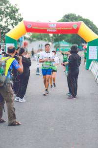 BIB: 2142
                            <button type="button" onclick="openModal(3740454)" class="btn btn-primary btn-sm float-right btn-popup" data-toggle="modal" data-target=".modal-high-quality">
                        <i class="fas fa-shopping-cart"></i> Add to Cart
                    </button>
                                            <button type="button" onclick="isThisMe(3740454, true)" class="btn btn-success btn-sm float-right btn-popup btn-isme hidden" data-toggle="tooltip" data-placement="bottom" title="นี่คือรูปของคุณใช่ไหม คลิกที่นี่เพื่อเอาเข้าอัลบั้ม">
                        <i class="fas fa-plus"></i> Add to album
                    </button>
                    <button type="button" onclick="isThisMe(3740454, false)" class="btn btn-warning btn-sm float-right btn-popup btn-isnotme hidden">
                        <i class="fas fa-ban"></i> Remove from album
                    </button>