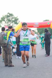 BIB: 2142
                            <button type="button" onclick="openModal(3740453)" class="btn btn-primary btn-sm float-right btn-popup" data-toggle="modal" data-target=".modal-high-quality">
                        <i class="fas fa-shopping-cart"></i> Add to Cart
                    </button>
                                            <button type="button" onclick="isThisMe(3740453, true)" class="btn btn-success btn-sm float-right btn-popup btn-isme hidden" data-toggle="tooltip" data-placement="bottom" title="นี่คือรูปของคุณใช่ไหม คลิกที่นี่เพื่อเอาเข้าอัลบั้ม">
                        <i class="fas fa-plus"></i> Add to album
                    </button>
                    <button type="button" onclick="isThisMe(3740453, false)" class="btn btn-warning btn-sm float-right btn-popup btn-isnotme hidden">
                        <i class="fas fa-ban"></i> Remove from album
                    </button>