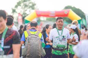 BIB: 995
                            <button type="button" onclick="openModal(3740336)" class="btn btn-primary btn-sm float-right btn-popup" data-toggle="modal" data-target=".modal-high-quality">
                        <i class="fas fa-shopping-cart"></i> Add to Cart
                    </button>
                                            <button type="button" onclick="isThisMe(3740336, true)" class="btn btn-success btn-sm float-right btn-popup btn-isme hidden" data-toggle="tooltip" data-placement="bottom" title="นี่คือรูปของคุณใช่ไหม คลิกที่นี่เพื่อเอาเข้าอัลบั้ม">
                        <i class="fas fa-plus"></i> Add to album
                    </button>
                    <button type="button" onclick="isThisMe(3740336, false)" class="btn btn-warning btn-sm float-right btn-popup btn-isnotme hidden">
                        <i class="fas fa-ban"></i> Remove from album
                    </button>