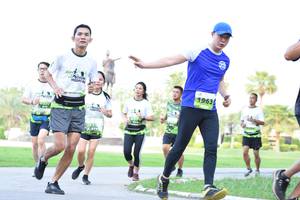 BIB: 1963
                            <button type="button" onclick="openModal(3577674)" class="btn btn-primary btn-sm float-right btn-popup" data-toggle="modal" data-target=".modal-high-quality">
                        <i class="fas fa-shopping-cart"></i> Add to Cart
                    </button>
                                            <button type="button" onclick="isThisMe(3577674, true)" class="btn btn-success btn-sm float-right btn-popup btn-isme hidden" data-toggle="tooltip" data-placement="bottom" title="นี่คือรูปของคุณใช่ไหม คลิกที่นี่เพื่อเอาเข้าอัลบั้ม">
                        <i class="fas fa-plus"></i> Add to album
                    </button>
                    <button type="button" onclick="isThisMe(3577674, false)" class="btn btn-warning btn-sm float-right btn-popup btn-isnotme hidden">
                        <i class="fas fa-ban"></i> Remove from album
                    </button>