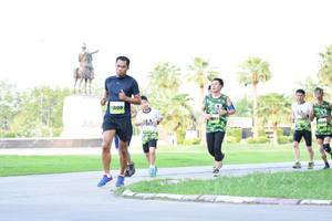 BIB: 1800
                            <button type="button" onclick="openModal(3577791)" class="btn btn-primary btn-sm float-right btn-popup" data-toggle="modal" data-target=".modal-high-quality">
                        <i class="fas fa-shopping-cart"></i> Add to Cart
                    </button>
                                            <button type="button" onclick="isThisMe(3577791, true)" class="btn btn-success btn-sm float-right btn-popup btn-isme hidden" data-toggle="tooltip" data-placement="bottom" title="นี่คือรูปของคุณใช่ไหม คลิกที่นี่เพื่อเอาเข้าอัลบั้ม">
                        <i class="fas fa-plus"></i> Add to album
                    </button>
                    <button type="button" onclick="isThisMe(3577791, false)" class="btn btn-warning btn-sm float-right btn-popup btn-isnotme hidden">
                        <i class="fas fa-ban"></i> Remove from album
                    </button>