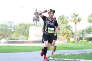 BIB: 1371
                            <button type="button" onclick="openModal(3575551)" class="btn btn-primary btn-sm float-right btn-popup" data-toggle="modal" data-target=".modal-high-quality">
                        <i class="fas fa-shopping-cart"></i> Add to Cart
                    </button>
                                            <button type="button" onclick="isThisMe(3575551, true)" class="btn btn-success btn-sm float-right btn-popup btn-isme hidden" data-toggle="tooltip" data-placement="bottom" title="นี่คือรูปของคุณใช่ไหม คลิกที่นี่เพื่อเอาเข้าอัลบั้ม">
                        <i class="fas fa-plus"></i> Add to album
                    </button>
                    <button type="button" onclick="isThisMe(3575551, false)" class="btn btn-warning btn-sm float-right btn-popup btn-isnotme hidden">
                        <i class="fas fa-ban"></i> Remove from album
                    </button>